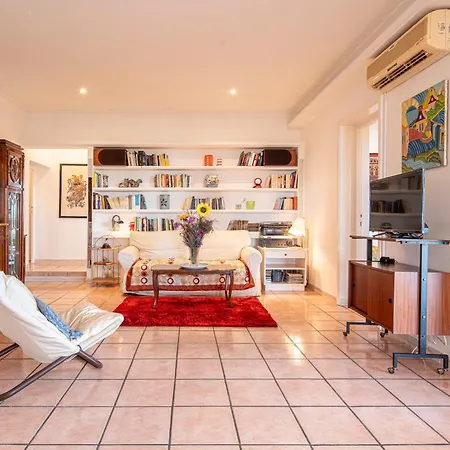Big Terrace Grand House - New Apartamento